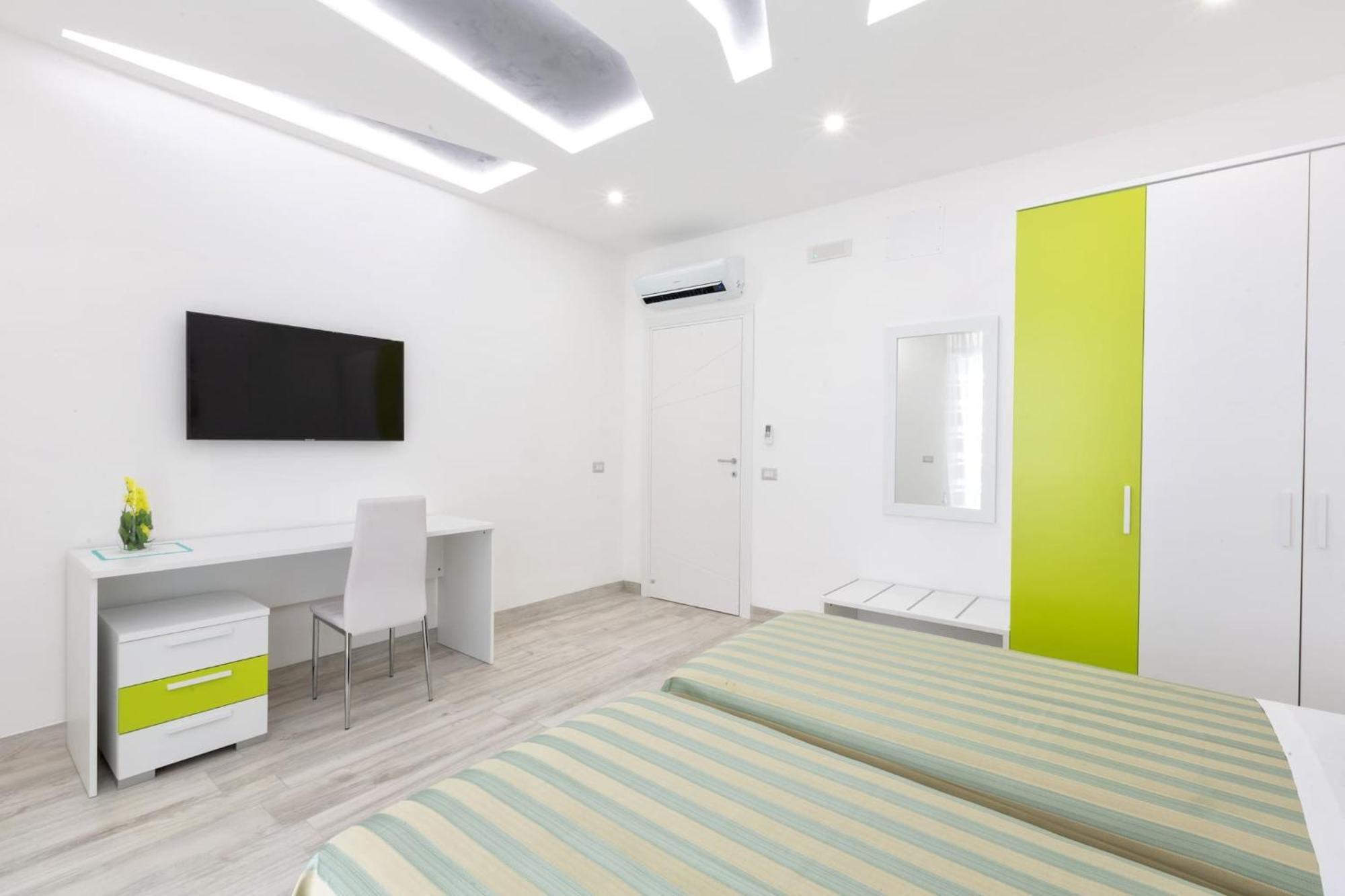 Sorrentovibes - New & Stylish Two Bedroom Apartment With Balconies エクステリア 写真